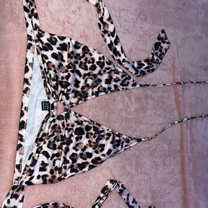 BUNDLE AND SAVE Leopard halter top